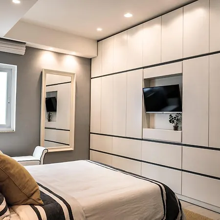 Luxury & Spacious 3 Bedroom, Large Balcony Kbas1-3 アパート