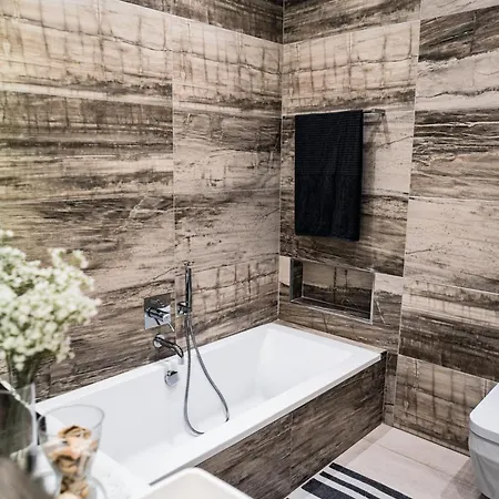 Luxury&spacious 3 Bedroom, Large Balcony Kbas1-3 *